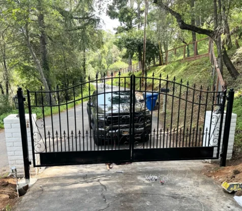 Automatic Driveway Gate Installation