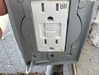 Outdoor outlet repair